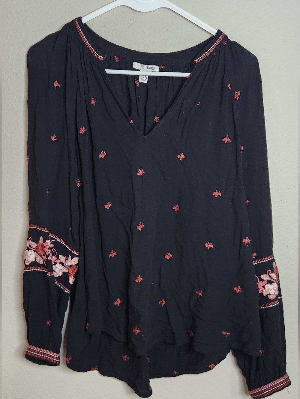 Amuse Society Black Boho Embroidered Top Size Small